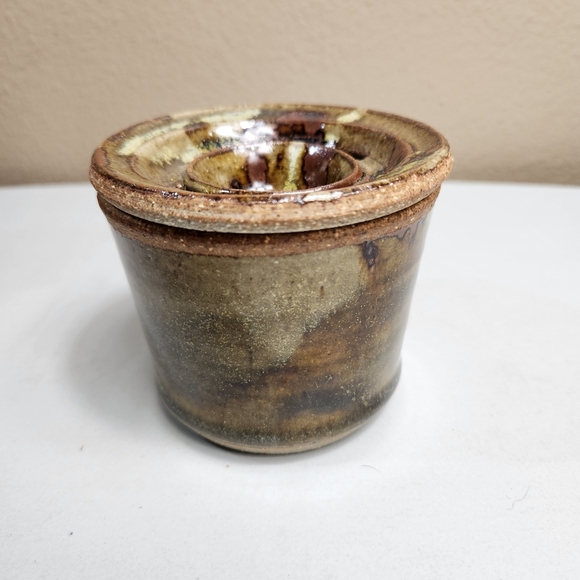 Apex Pottery Stoneware Brutalist Egg Seperator - Picture 1 of 7